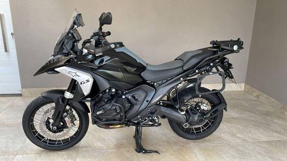 BMW R 1300 GS TRIPLE BLACK BMW R 1300 GS TRIPLE BLACK